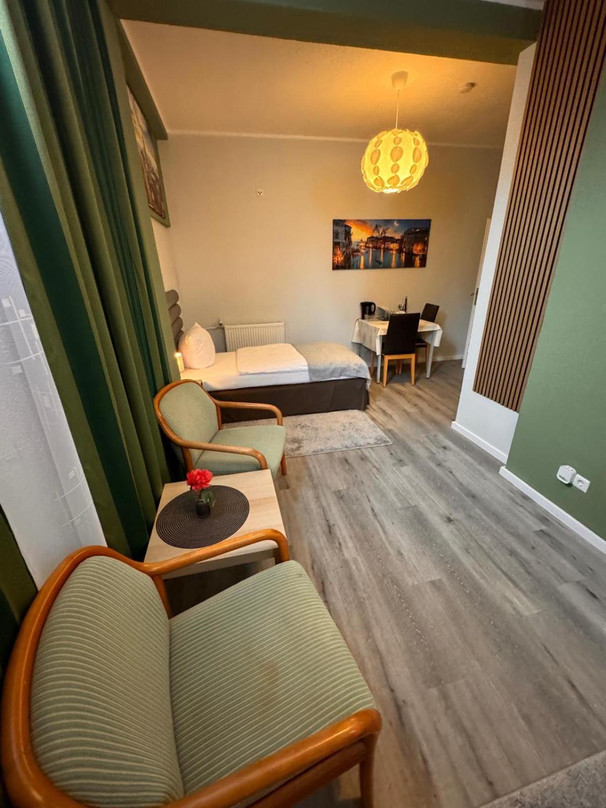 F-F Haus Monteuren Unterkunft Neuhausen auf den Fildern Zewnętrze zdjęcie