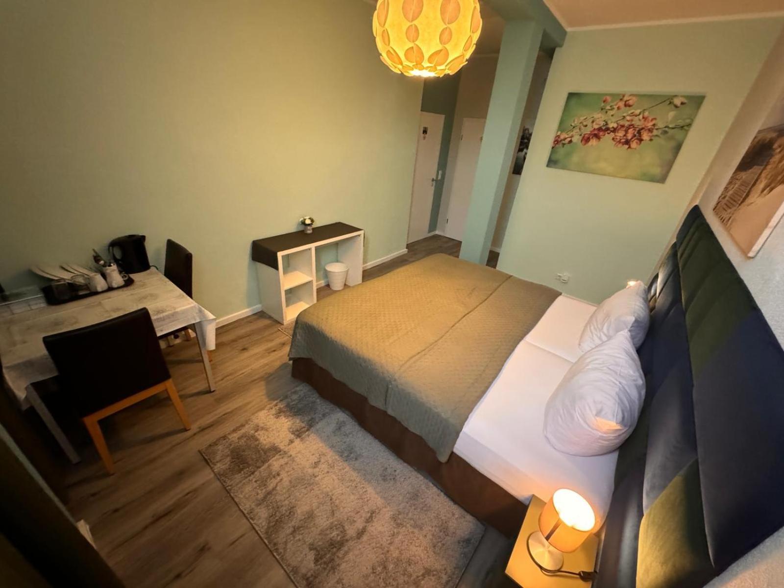 F-F Haus Monteuren Unterkunft Neuhausen auf den Fildern Zewnętrze zdjęcie